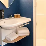 Ibis Budget Centre 2*