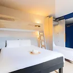 Ibis Budget Centre 2*