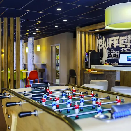 Hotel Ibis Budget Centre 2*
